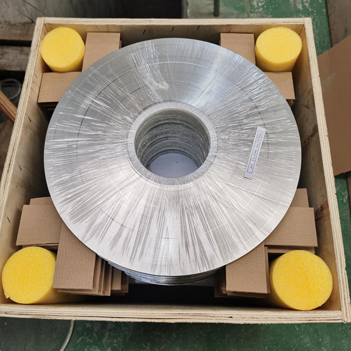 Karakteristik dan aplikasi strip baja stainless presisi ultra-tipis